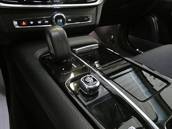 Volvo V90 14 of 22