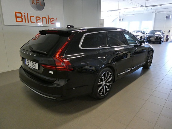 Volvo V90 4 of 22