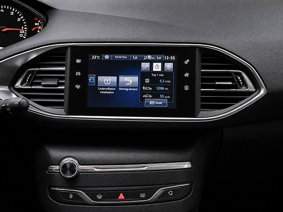 Peugeot 308 SW 10 of 17