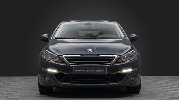 Peugeot 308 SW 2 of 17