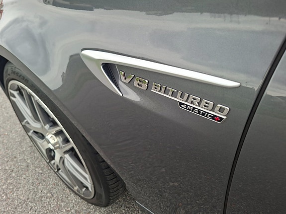 Mercedes-Benz E63 3 of 7