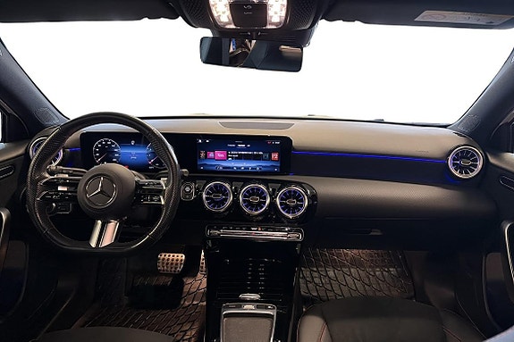 Mercedes-Benz A200 11 of 21
