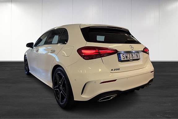 Mercedes-Benz A200 4 of 21