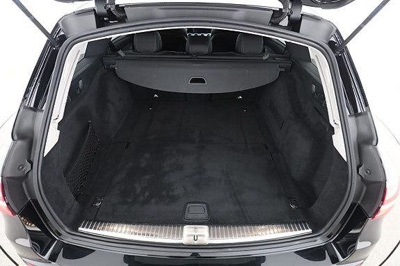 Mercedes-Benz E200 18 of 30