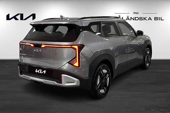 Kia Seltos 4 of 18
