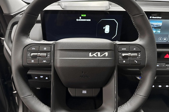 Kia Seltos 8 of 18