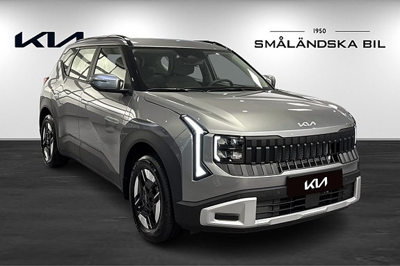 Kia Seltos 3 of 18