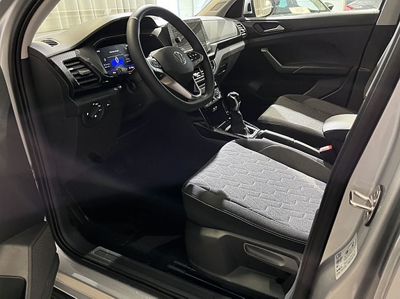 Volkswagen T-Cross 9 of 15