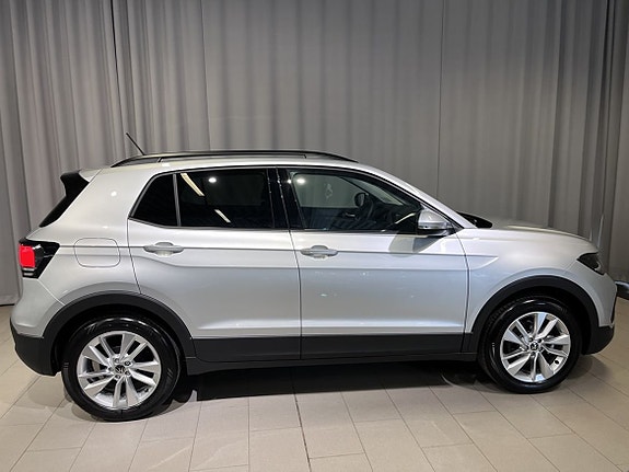 Volkswagen T-Cross 4 of 15
