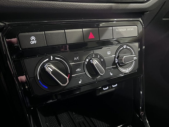 Volkswagen T-Cross 14 of 15
