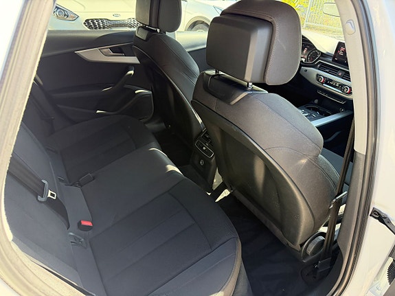 Audi A4 12 of 20