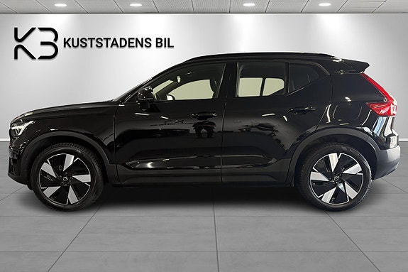 Volvo XC40 6 of 25