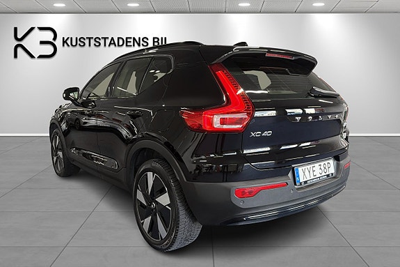 Volvo XC40 5 of 25