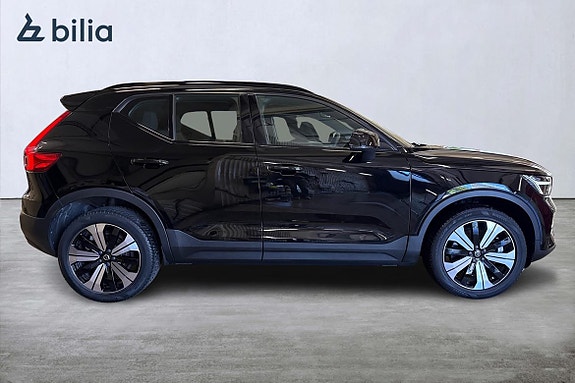 Volvo XC40 18 of 22