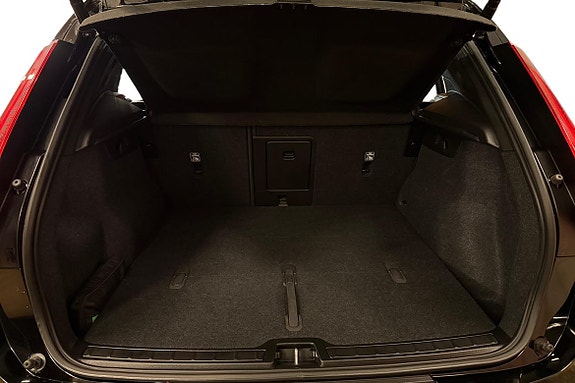 Volvo XC40 12 of 22