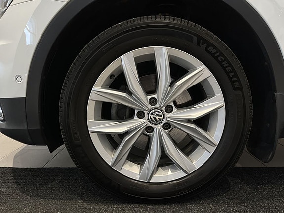 Volkswagen Tiguan 20 of 20