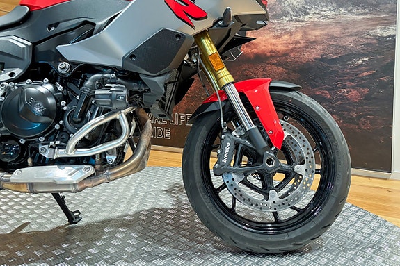 BMW F 900 XR |Nyservad|Endast 393 mil|SE SPEC & BILDER| 5 of 10