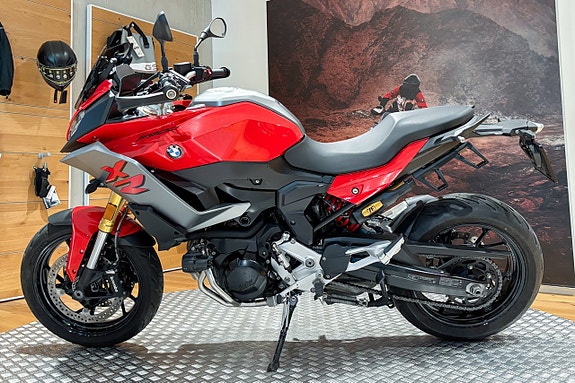 BMW F 900 XR |Nyservad|Endast 393 mil|SE SPEC & BILDER| 2 of 10