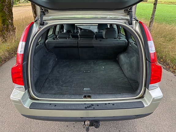 Volvo V70 10 of 15