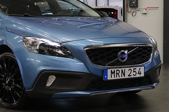 Volvo V40 Cross Country 4 of 27