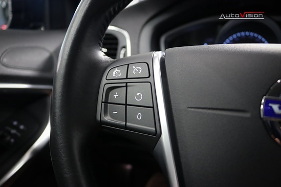 Volvo V40 Cross Country 16 of 27
