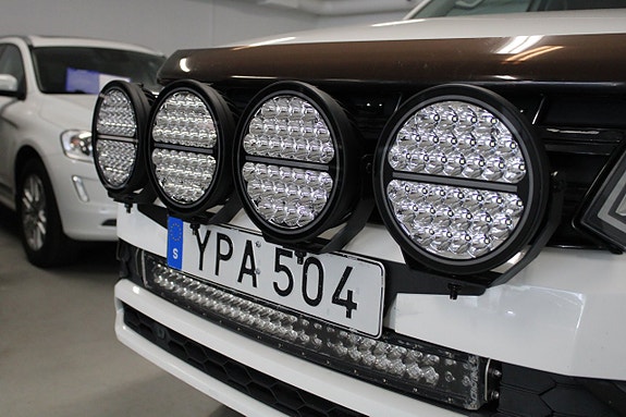 Volkswagen Amarok 5 of 13