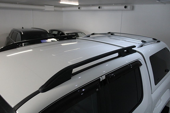 Volkswagen Amarok 6 of 13