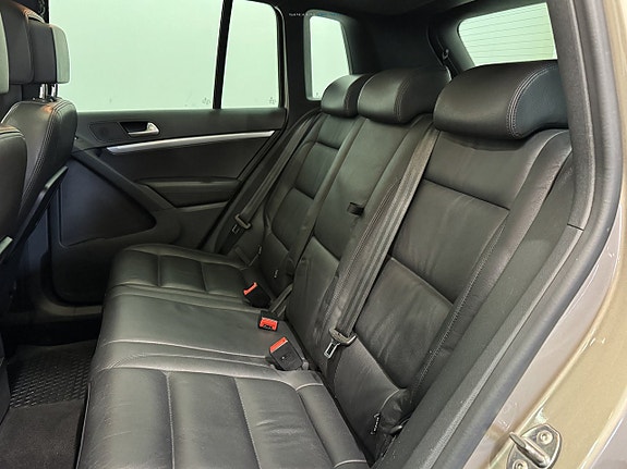 Volkswagen Tiguan 12 of 22