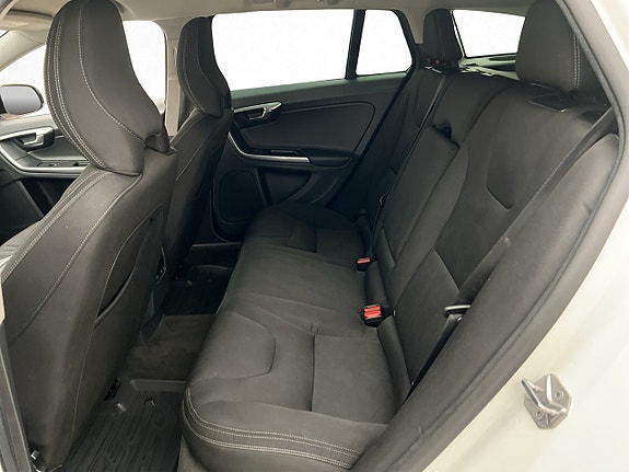 Volvo V60 Cross Country 12 of 29