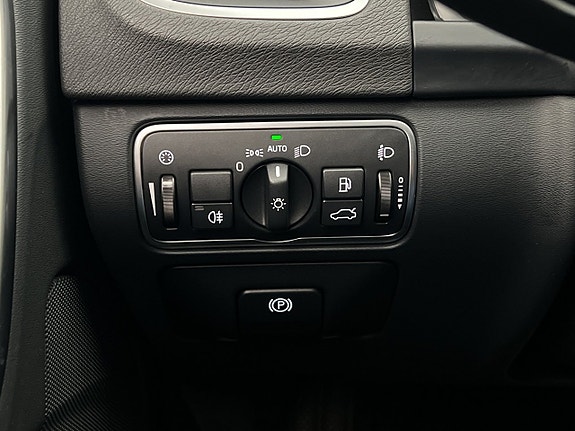 Volvo V60 Cross Country 18 of 29