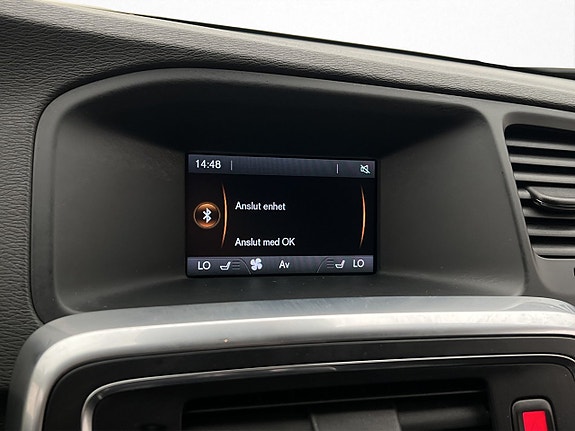 Volvo V60 Cross Country 22 of 29