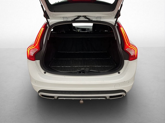 Volvo V60 Cross Country 9 of 29