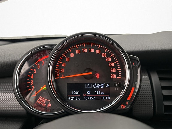 MINI Cooper 19 of 28