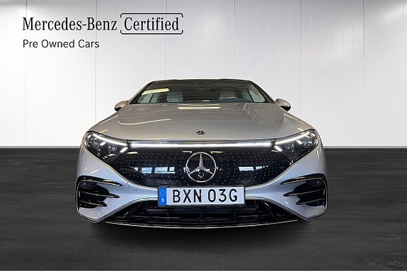 Mercedes-Benz EQS580 2 of 25