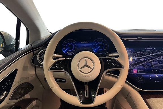 Mercedes-Benz EQS580 11 of 25