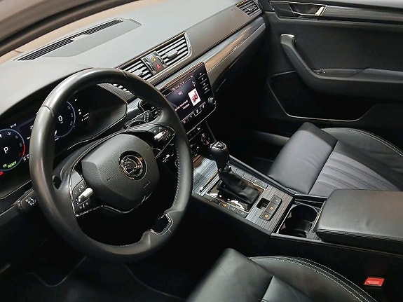 Skoda Superb 13 of 21