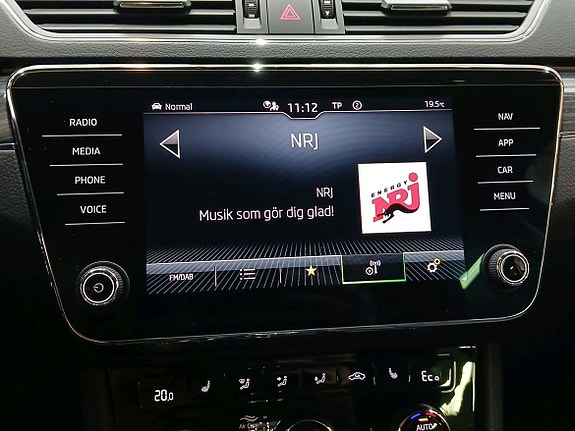 Skoda Superb 16 of 21