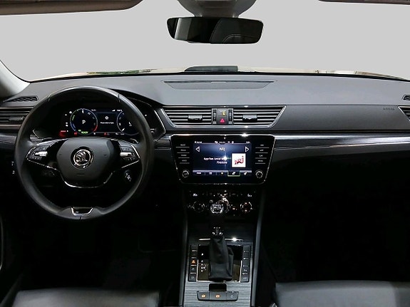Skoda Superb 11 of 21