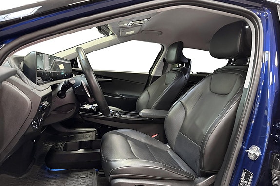 Kia EV6 12 of 17