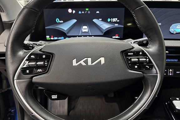 Kia EV6 7 of 17