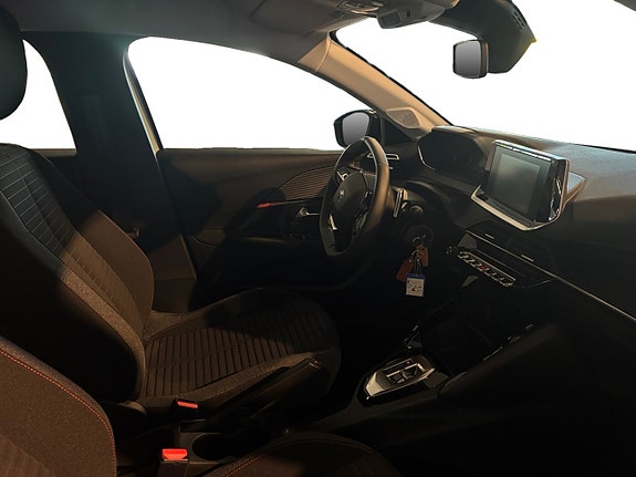 Peugeot 208 16 of 19