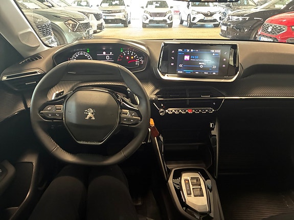 Peugeot 208 15 of 19