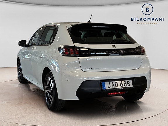 Peugeot 208 3 of 19