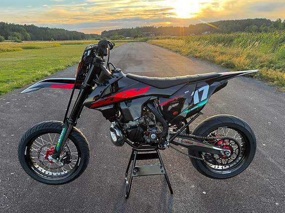 KTM 250 EXC Supermoto 2 of 12