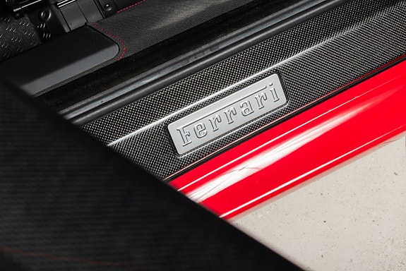 Ferrari 430 Scuderia 18 of 22