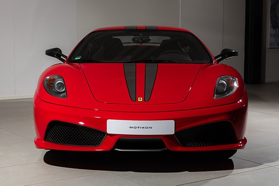 Ferrari 430 Scuderia 2 of 22