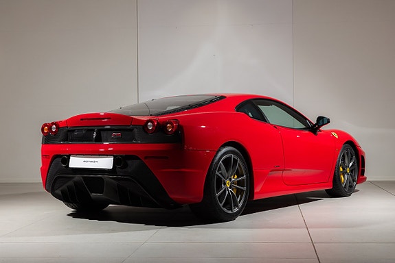 Ferrari 430 Scuderia 5 of 22