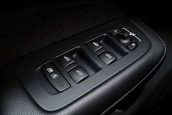 Volvo V60 20 of 30