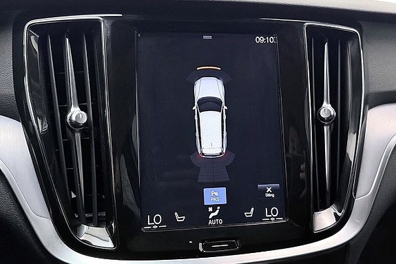 Volvo V60 26 of 30