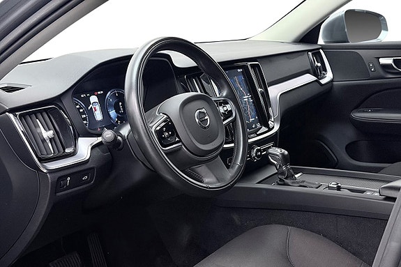 Volvo V60 13 of 30
